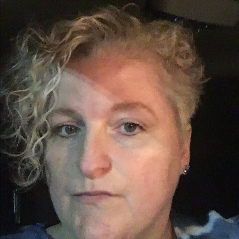 Meet your Posher, Joy